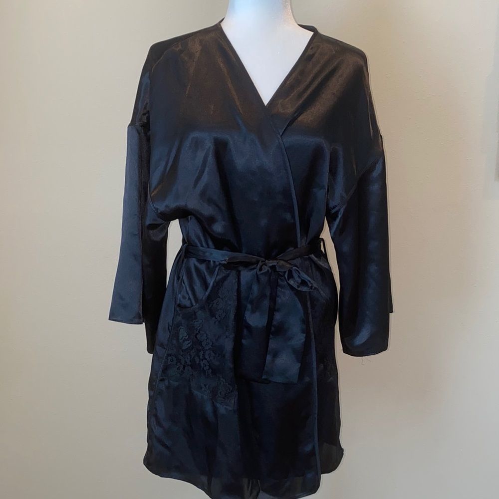 Victoria's Secret Very Sexy Satin Silky Robe M/L